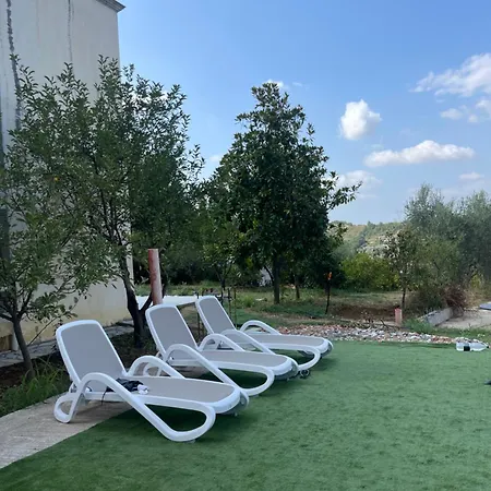 Tirana Sunny Bliss 2 Lejlighed